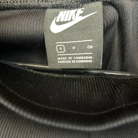 Nike Women's Wide Leg Ribbed Dri Fit Stretch Cropped Pant Size Small Activewear - Picture 7 of 7